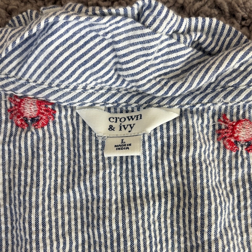 Crown and Ivy Sleeveless ruffle Tank with Red Crab Embroidery - Picture 2 of 4